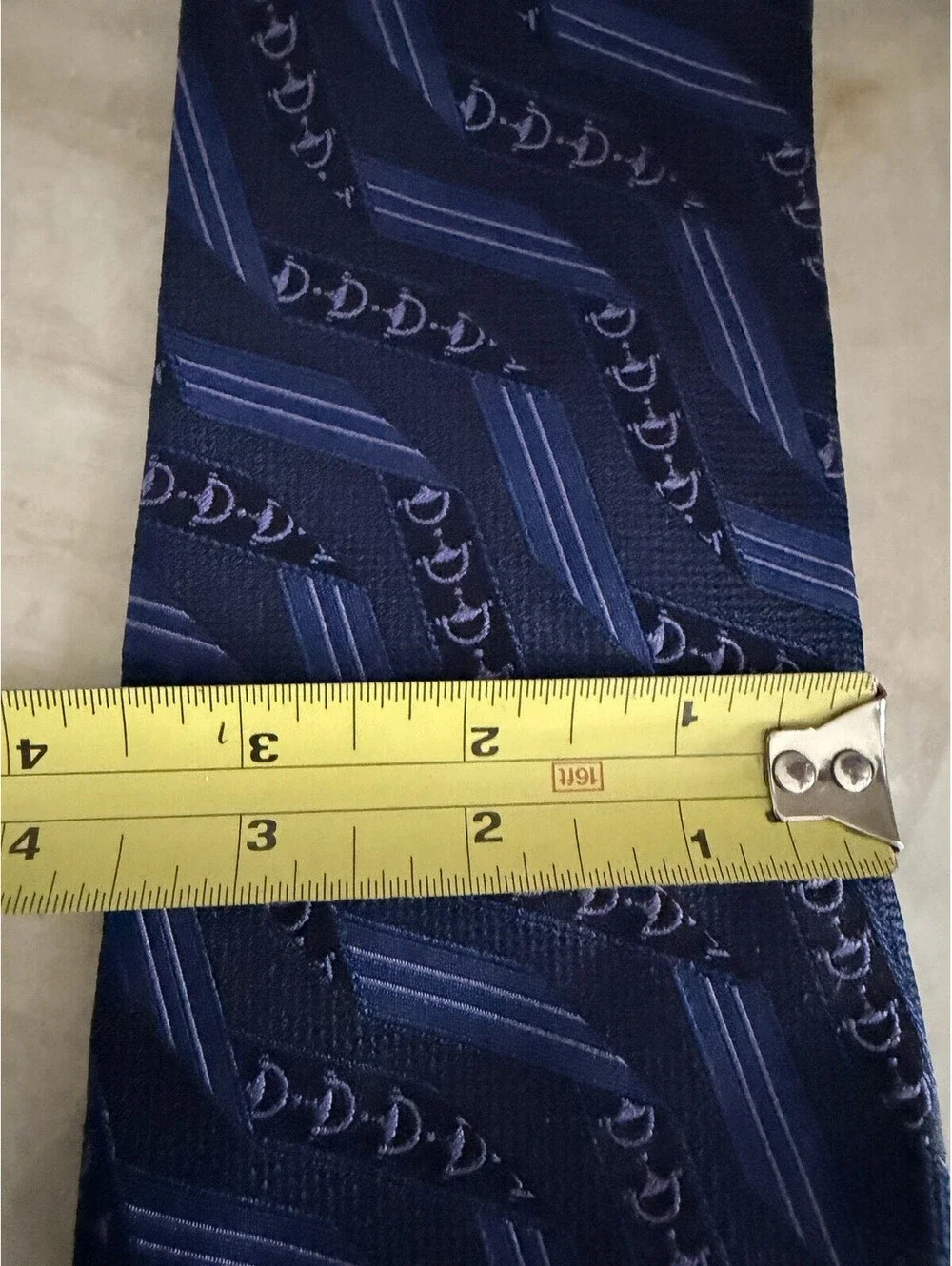 Gucci Men's Silk Necktie Geometric Horsebit Pattern Black Blue Made in Italy